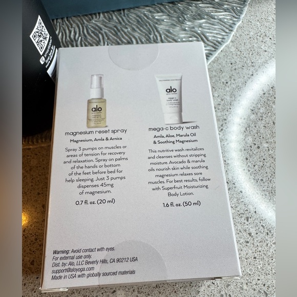 Alo Yoga 3pc wellness system: spray, body wash, bottle Alo - Picture 2 of 4